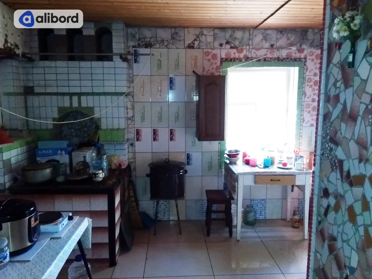 Продам земельну ділянку зі старим будинком в тихому, безпечному місці. — фото 7