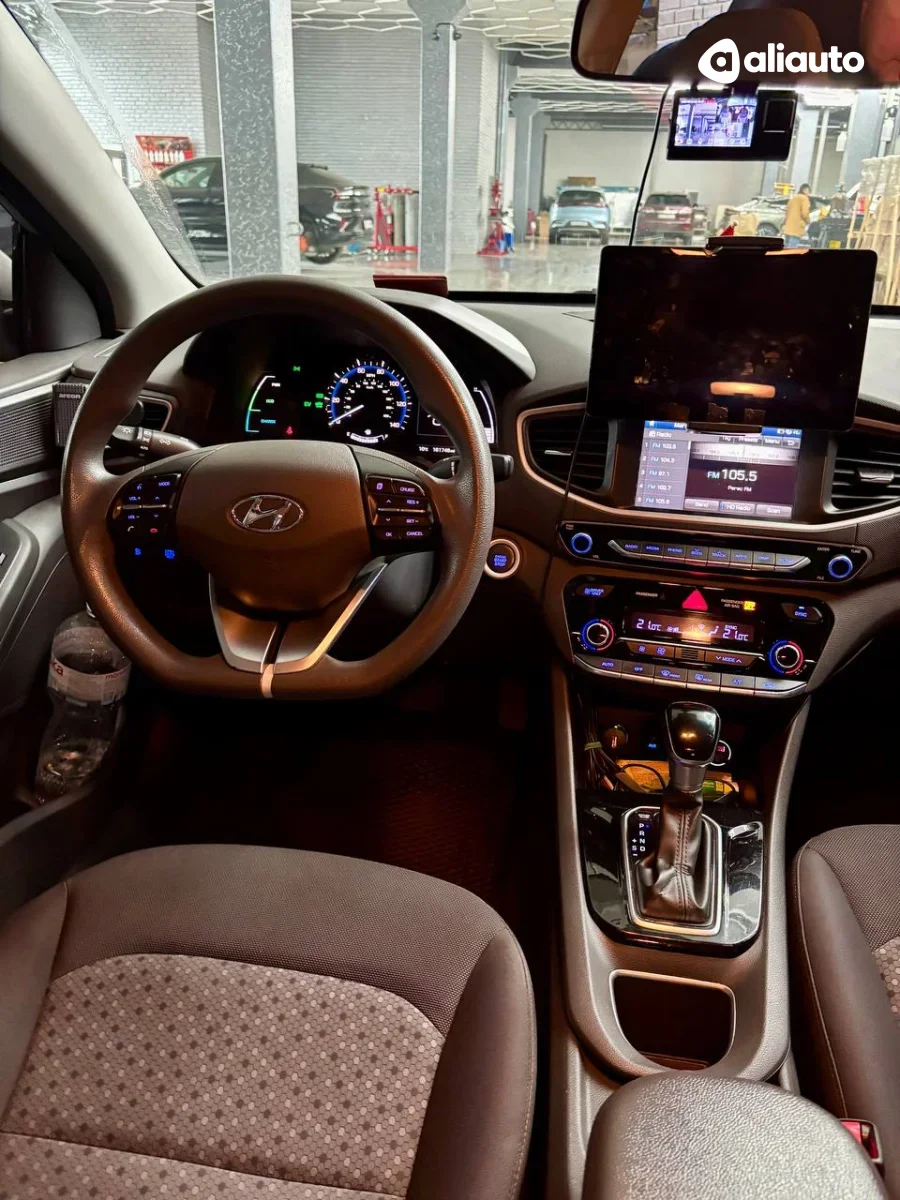 Hyundai Ioniq 2027 — фото 3