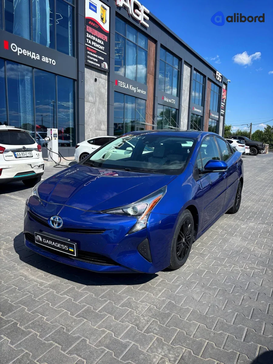 Toyota Prius 2017 – твій економний попутник!
