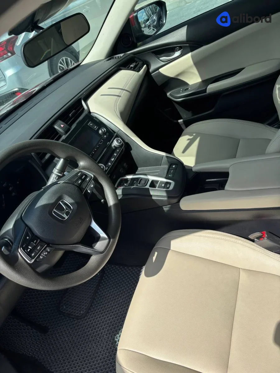Топ-пропозиція: Honda Insight 2019 1.5 Hybrid — фото 4