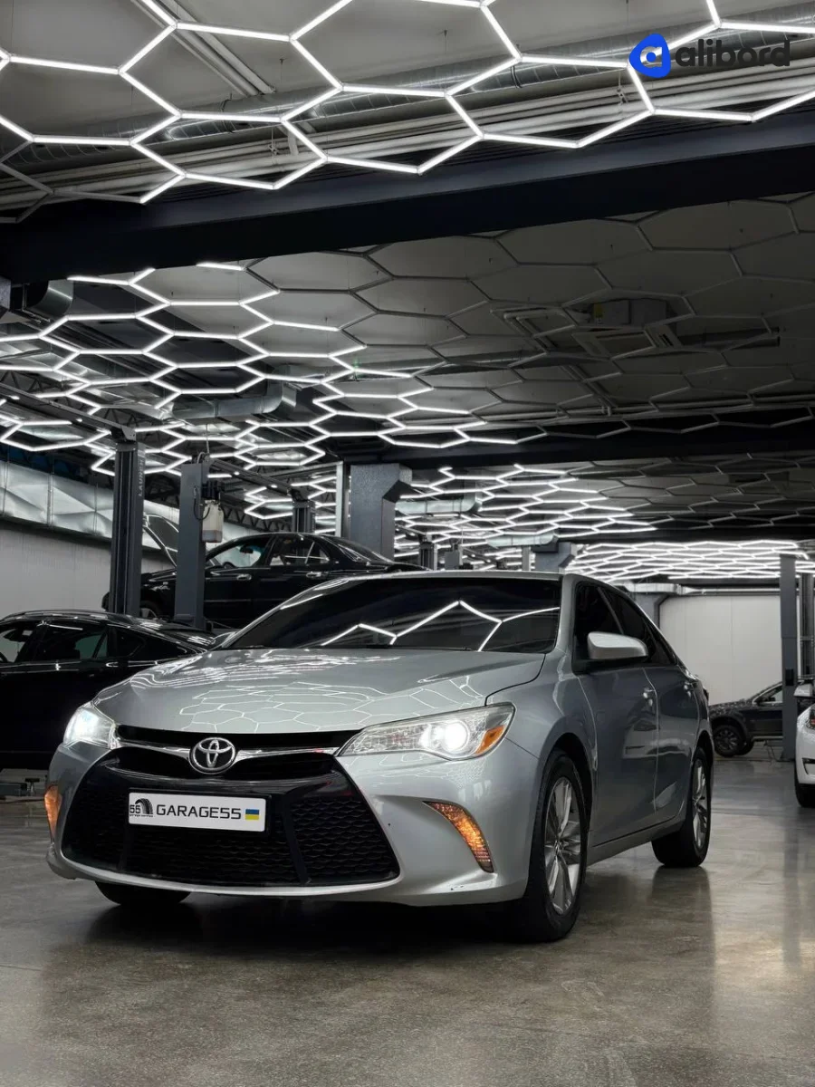 Оренда Toyota Camry 2016!