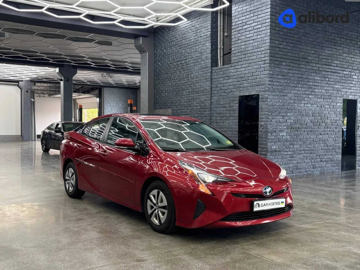 доступний в оренду Toyota Prius — фото 2