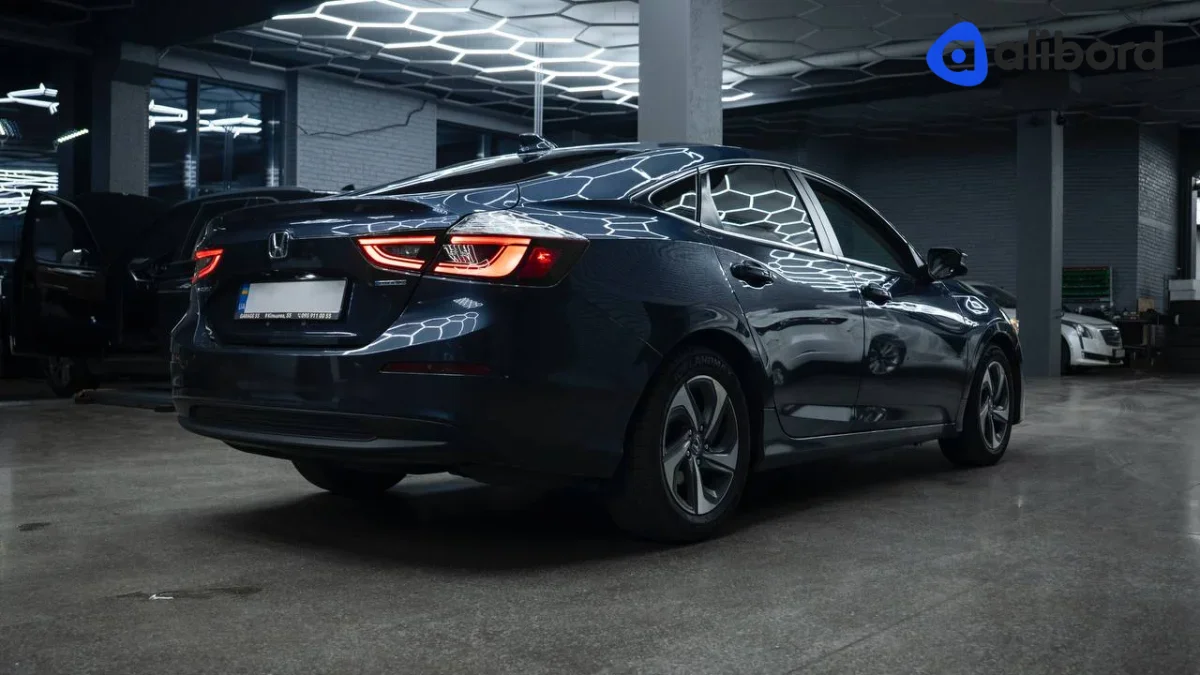 Honda Insight Hybrid — фото 3