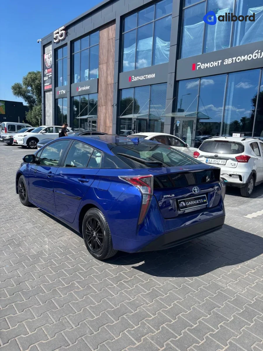 Оренда Toyota Prius 2018 Hybrid — фото 5
