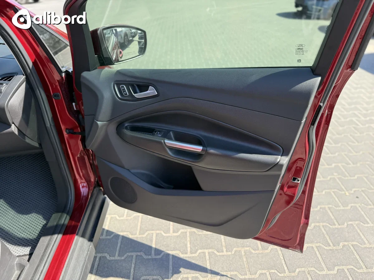 Ford C-Max 2015 — фото 8
