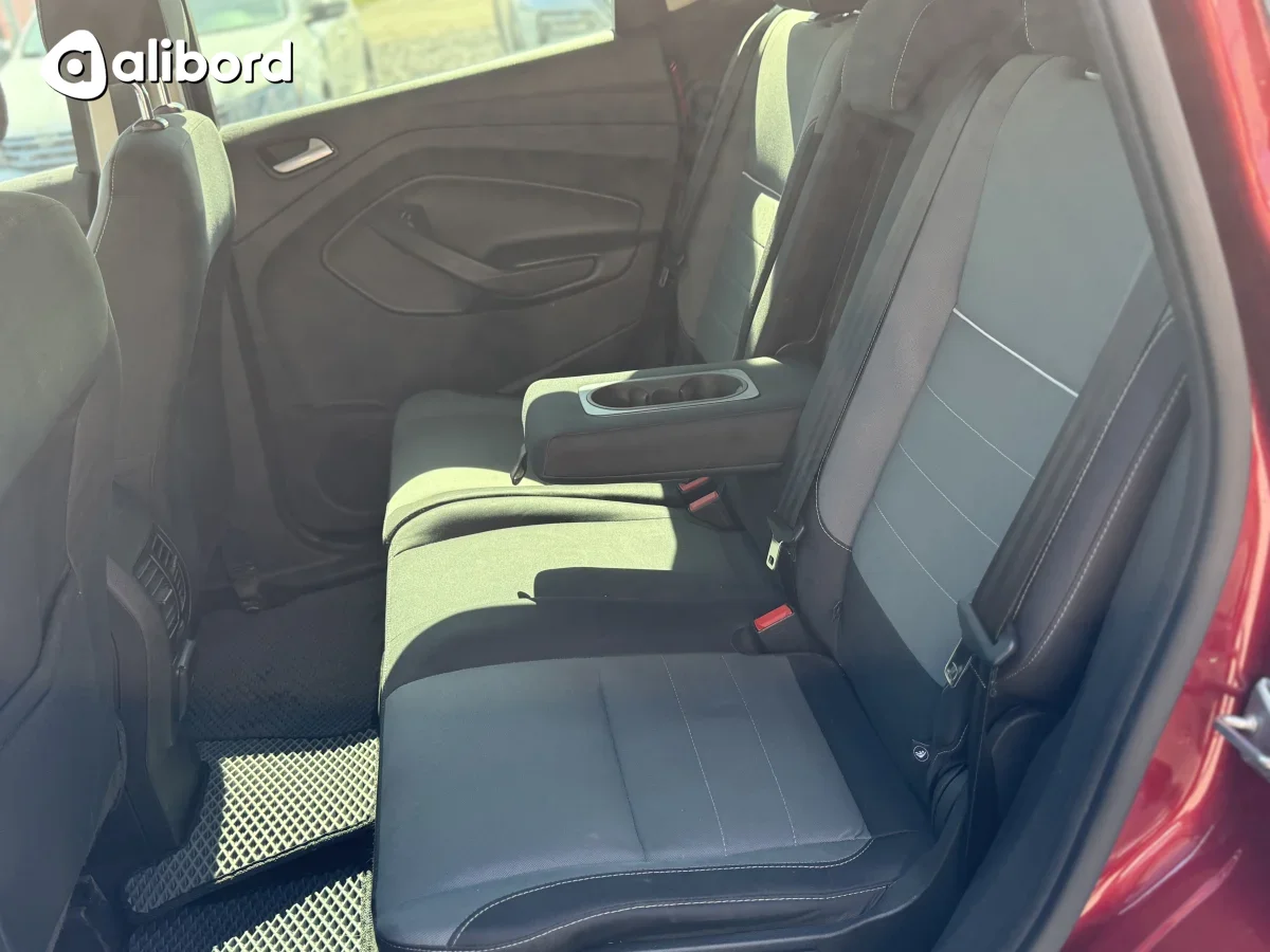 Ford C-Max 2015 — фото 10