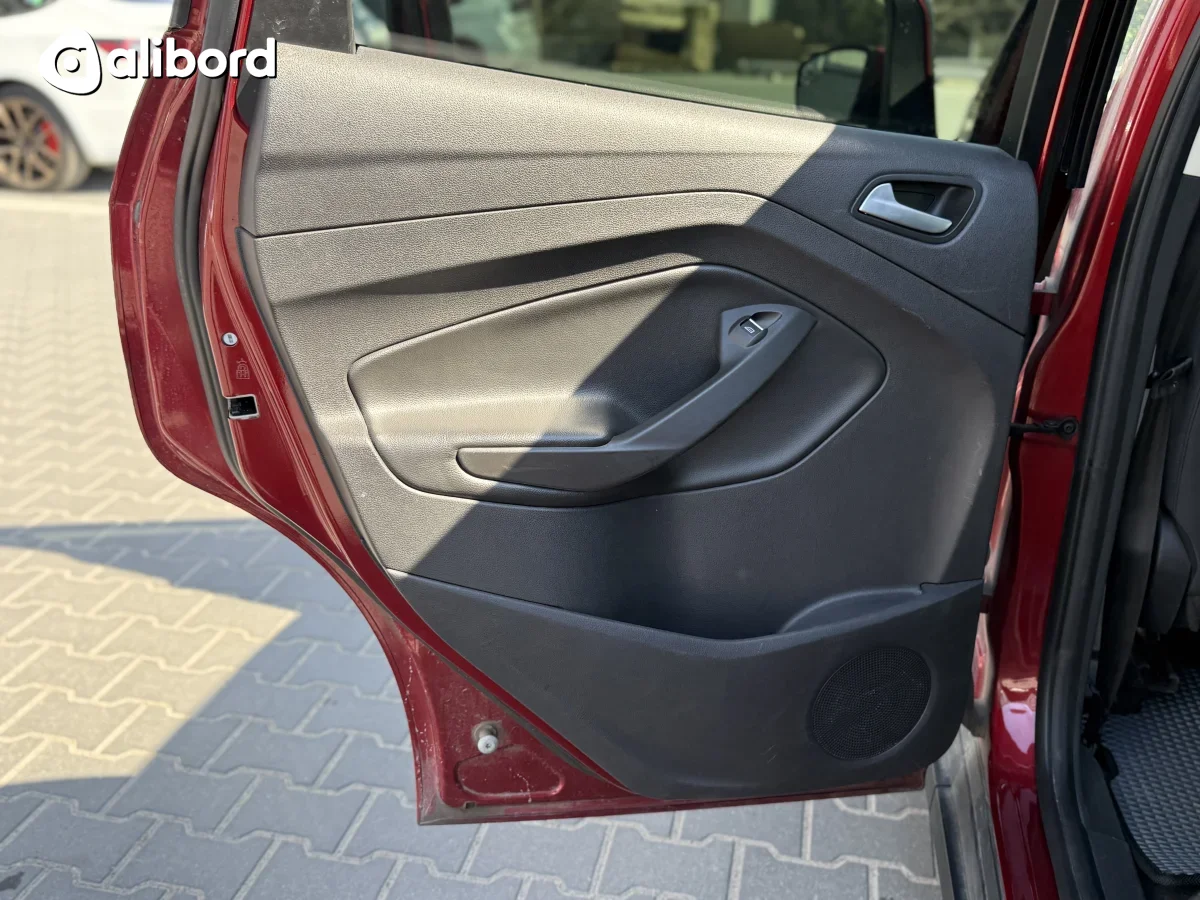 Ford C-Max 2015 — фото 14