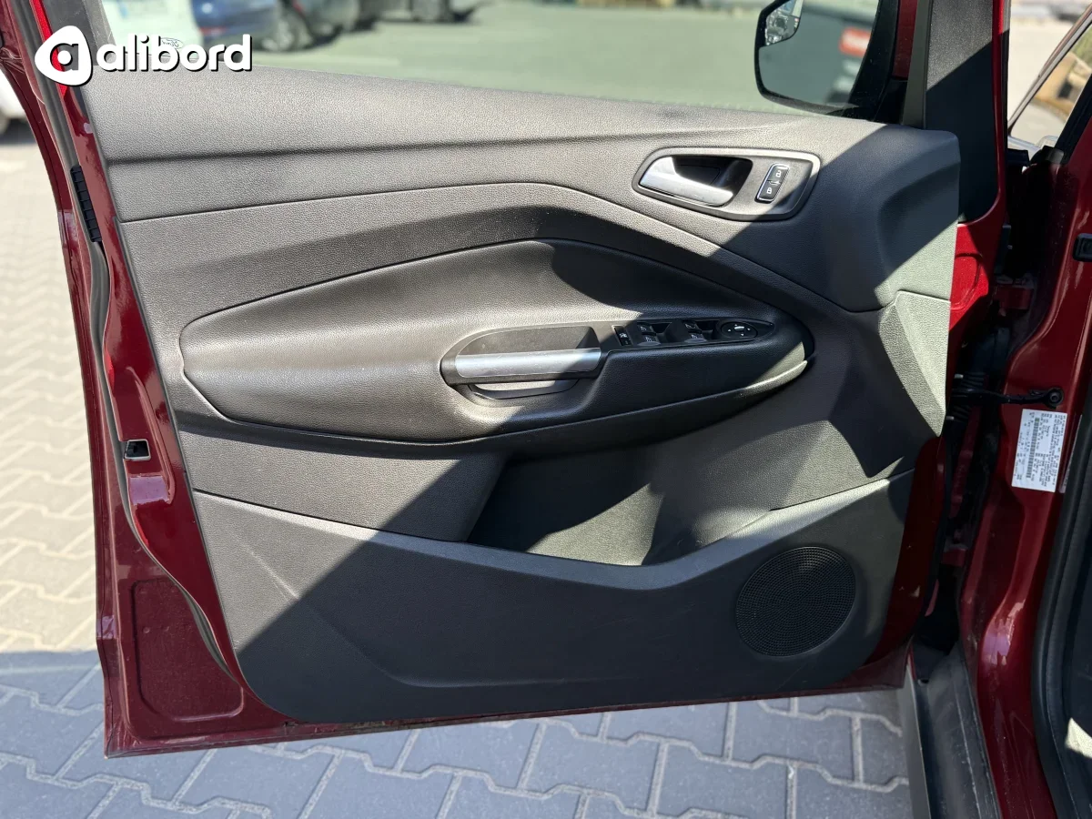 Ford C-Max 2015 — фото 21